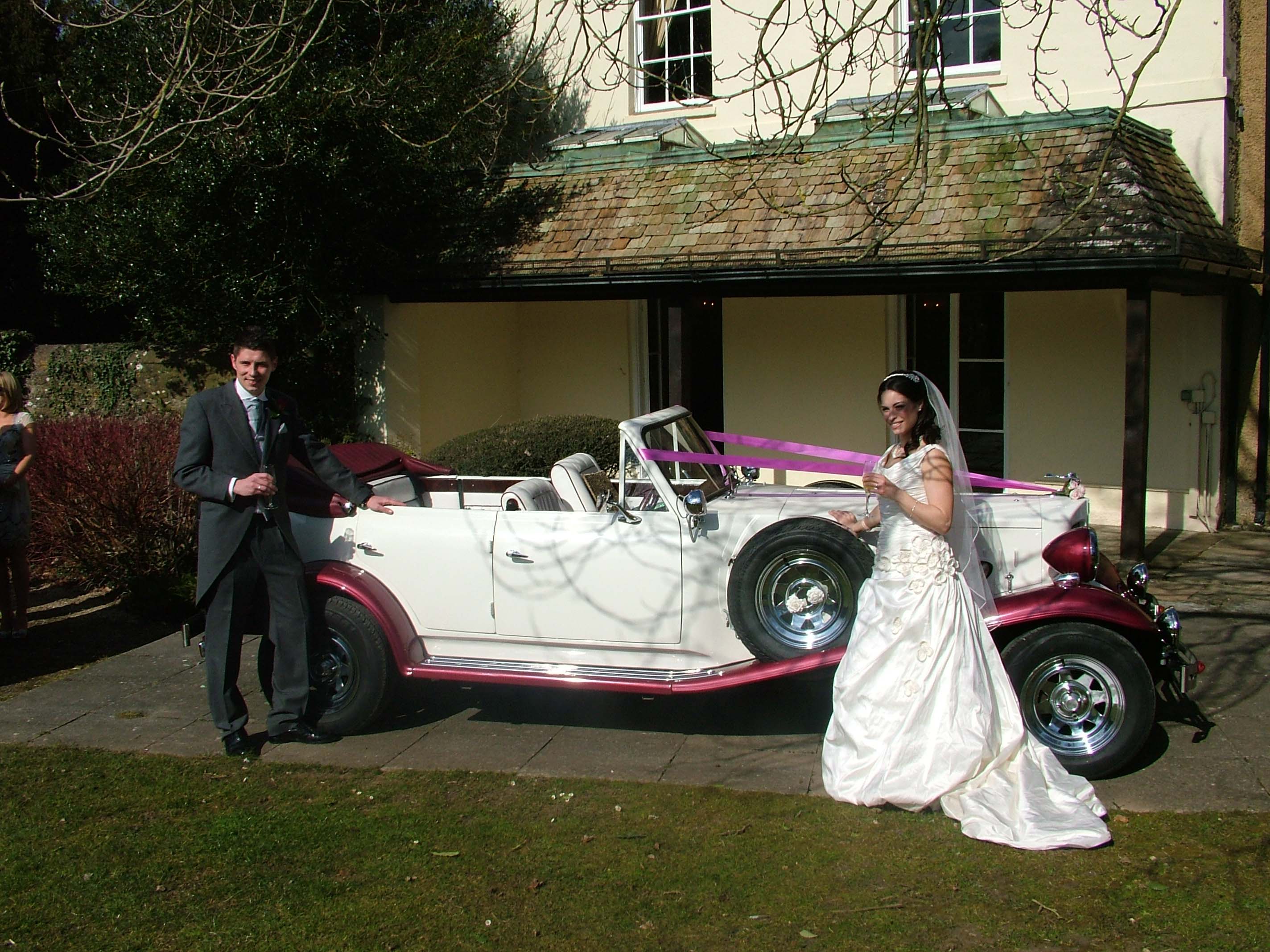wedding car faringdon - outside the Sudbury House Hotel