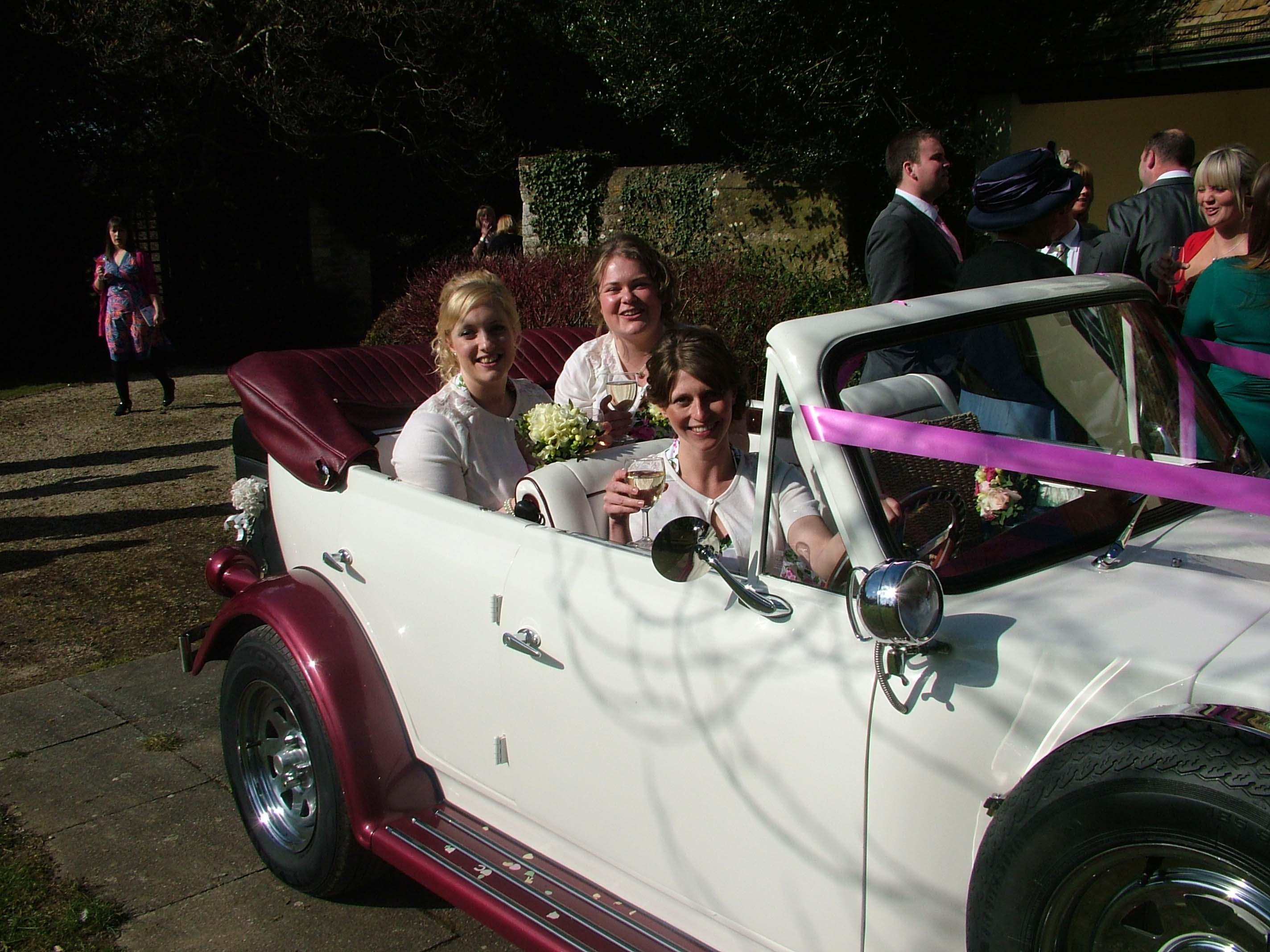 wedding car faringdon - the bridesmaids