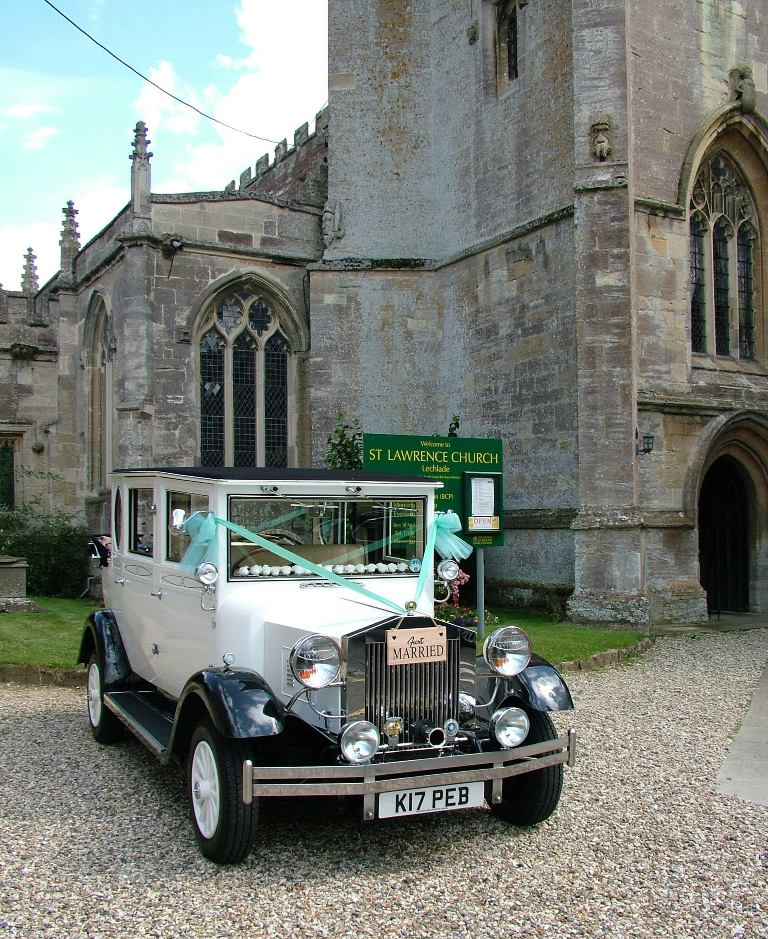 St Lawrence Church Lechlade Wedding