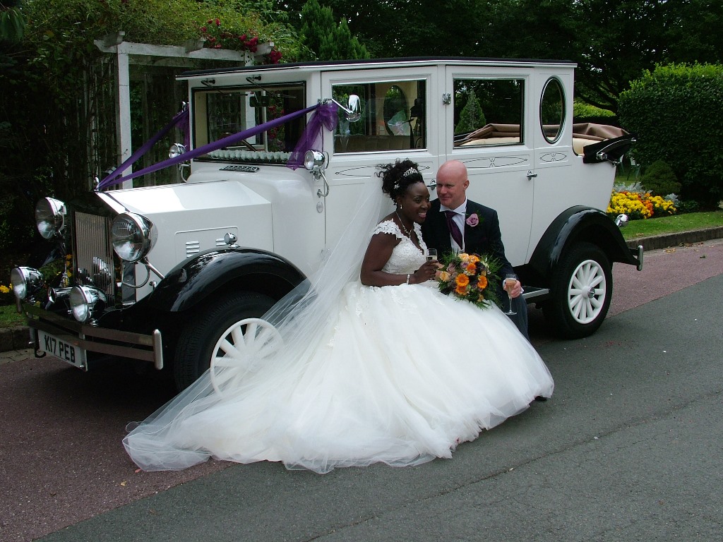 Blunsdon House Hotel Reception for Jennifer and Stewart