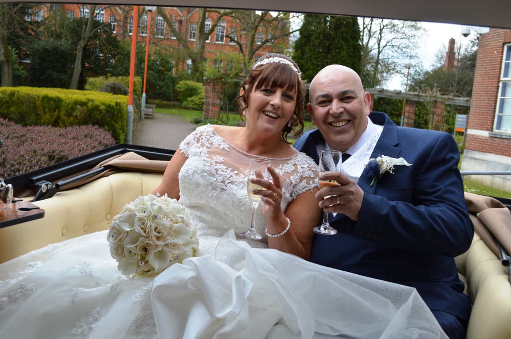 Swindon wedding for April and Lee