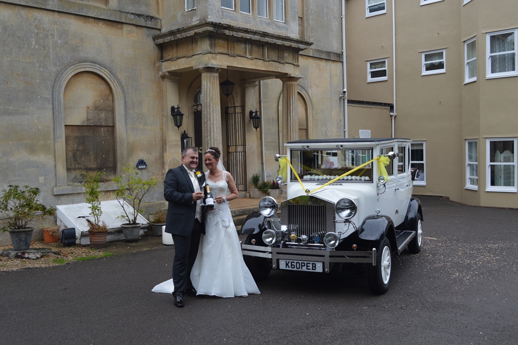 Chiseldon House wedding for Louise and Chris