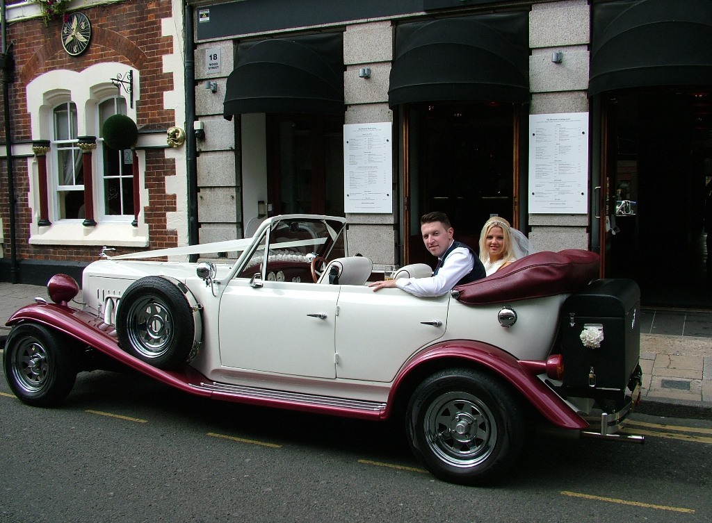 Wroughton wedding for Claire and Patrick