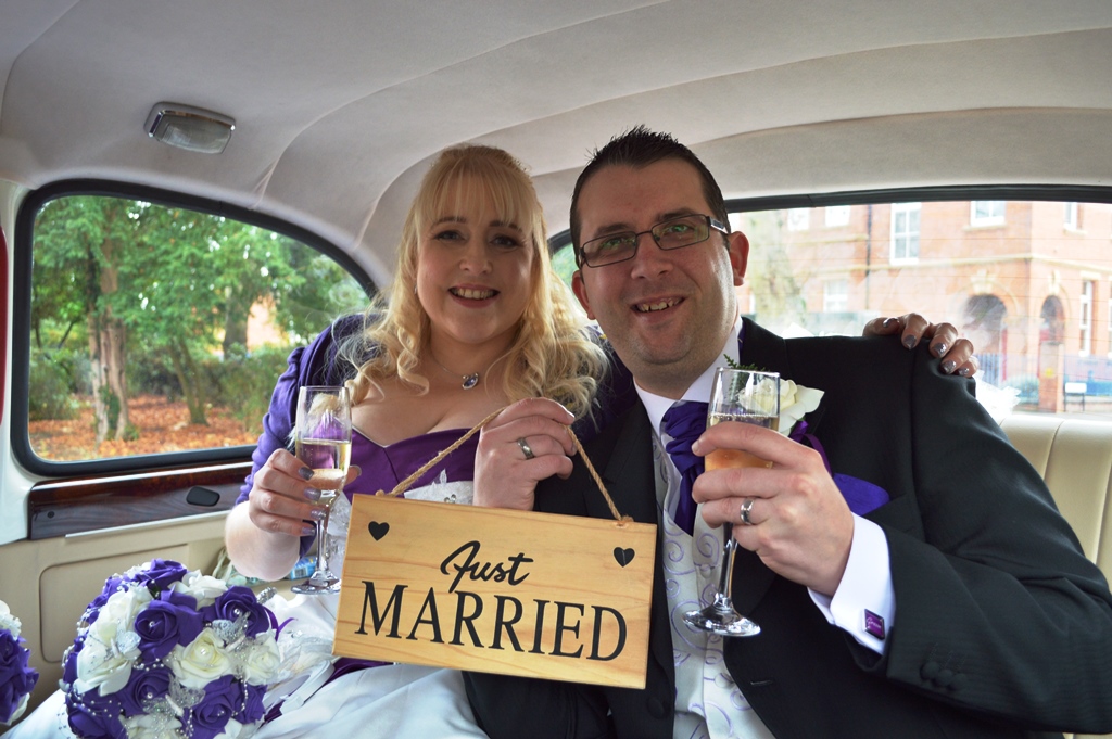Swindon Register Office wedding for Alaina & Andrew
