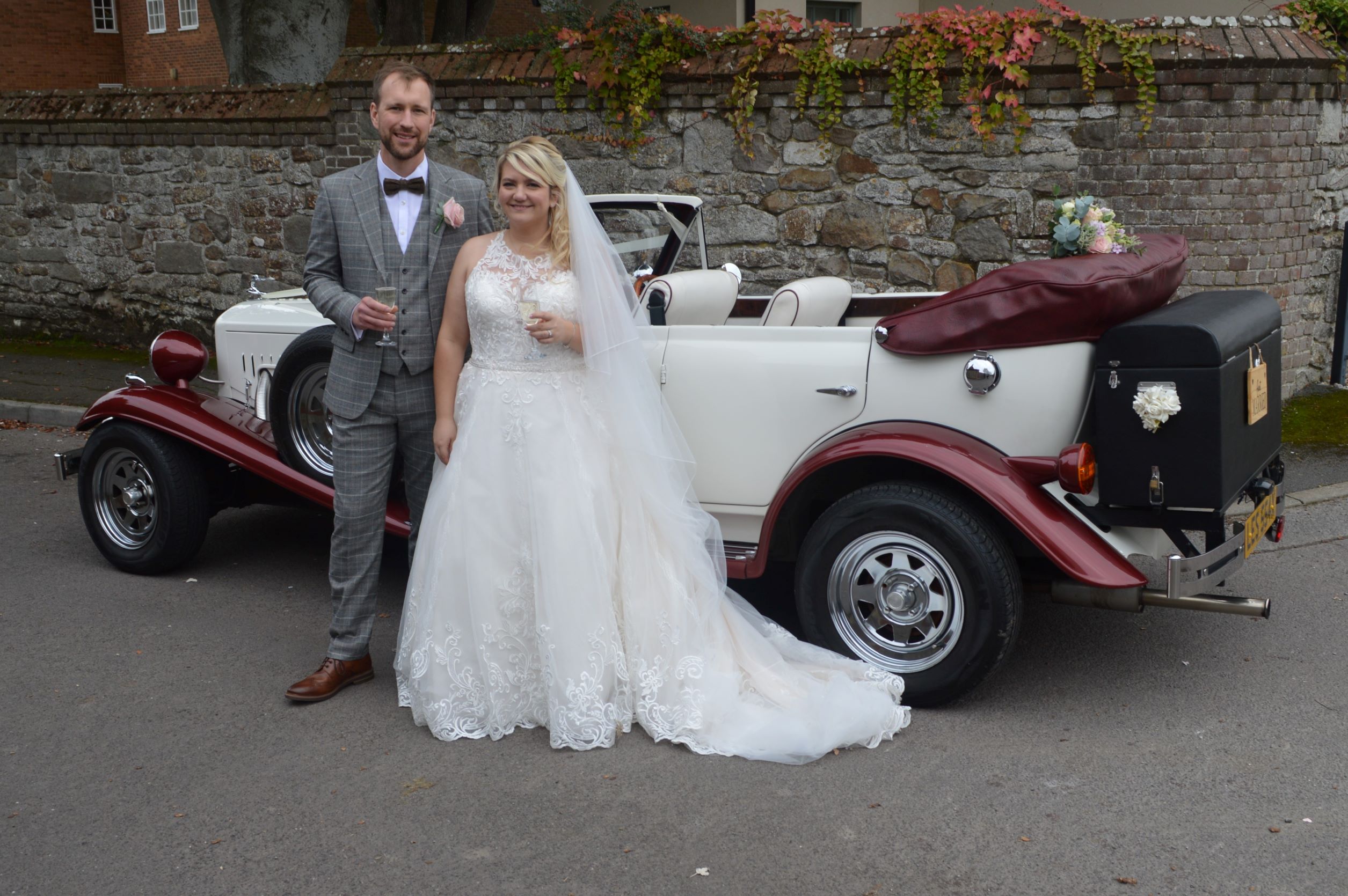 Wanborough wedding for Sharna and Kevin