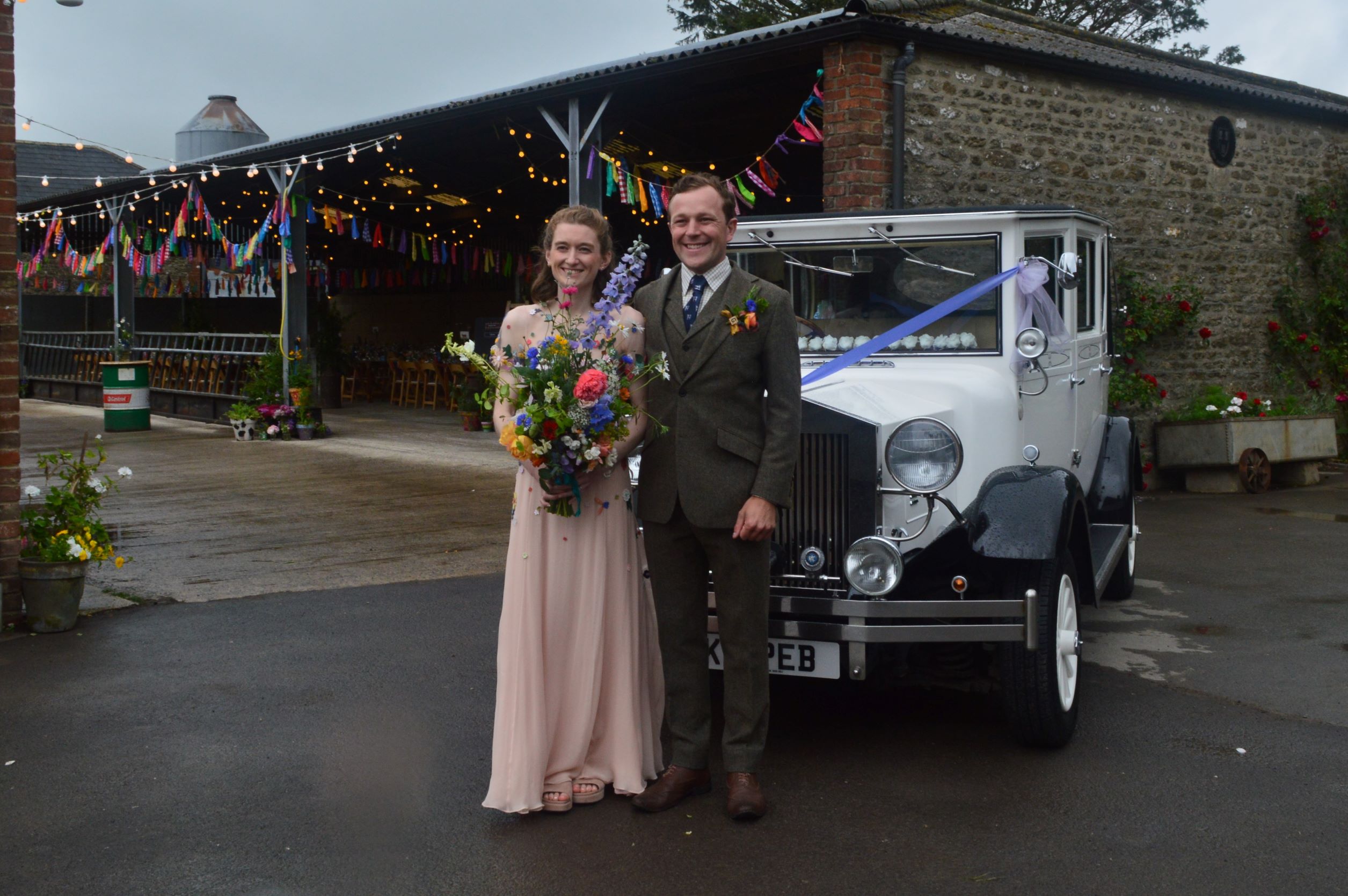 Highworth wedding for Molly and George