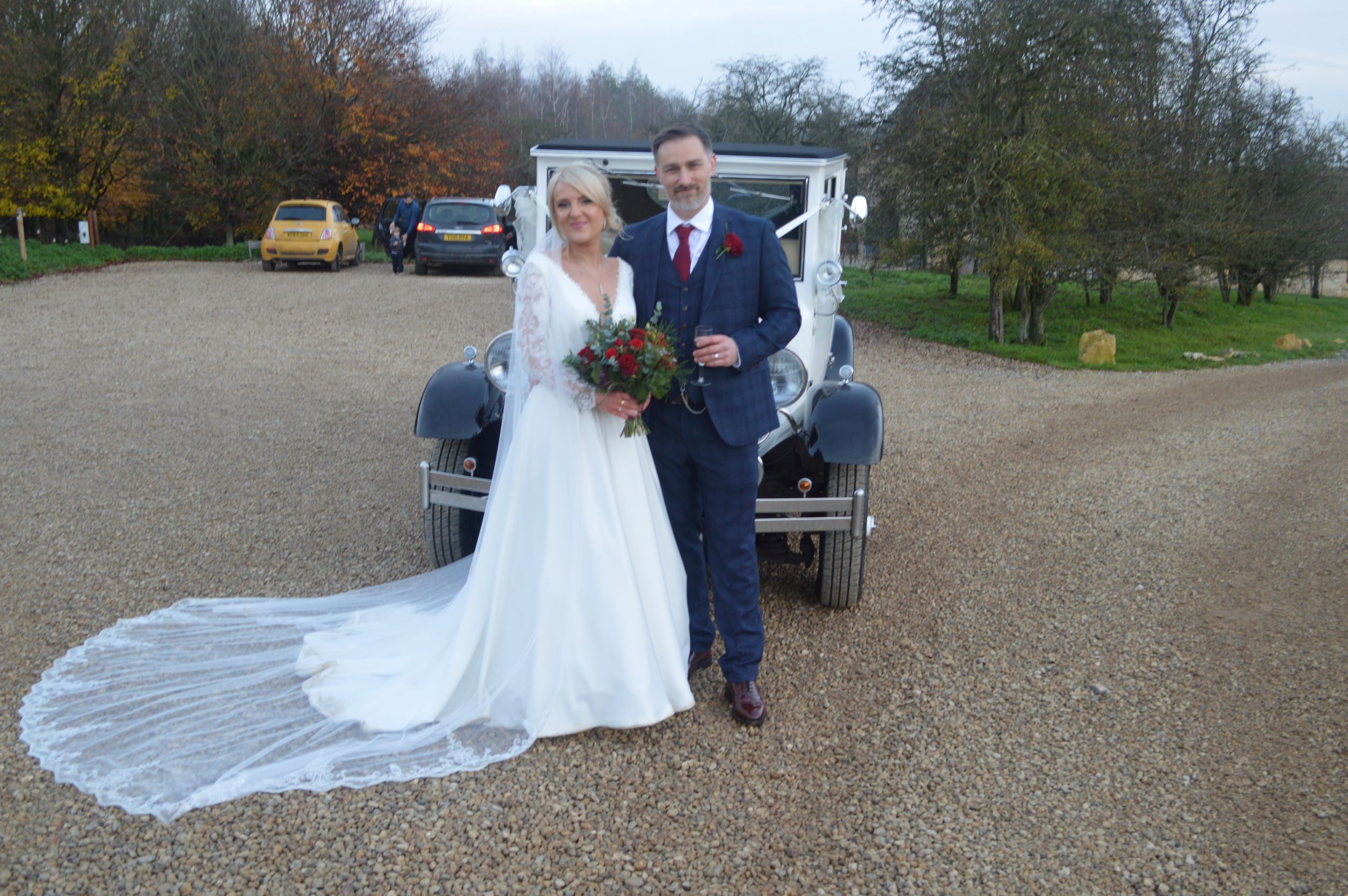 Old Gore Barn, Calmsden, wedding for Louise and Christopher Friday 2 December 2022