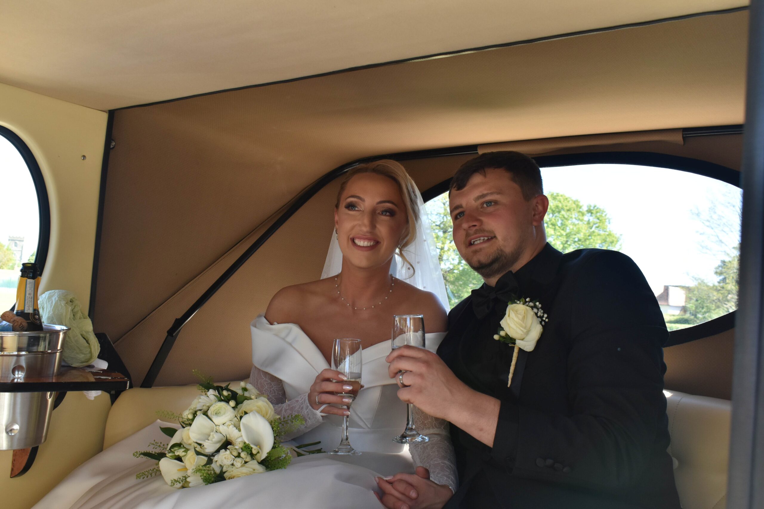 Shrivenham Memorial Hall wedding for Kelsey and Adam